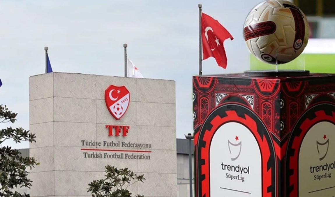 Süper Lig'de 2025-2026 sezonu fikstürü çekildi! Derbi tarihleri ve maç programları belli oldu