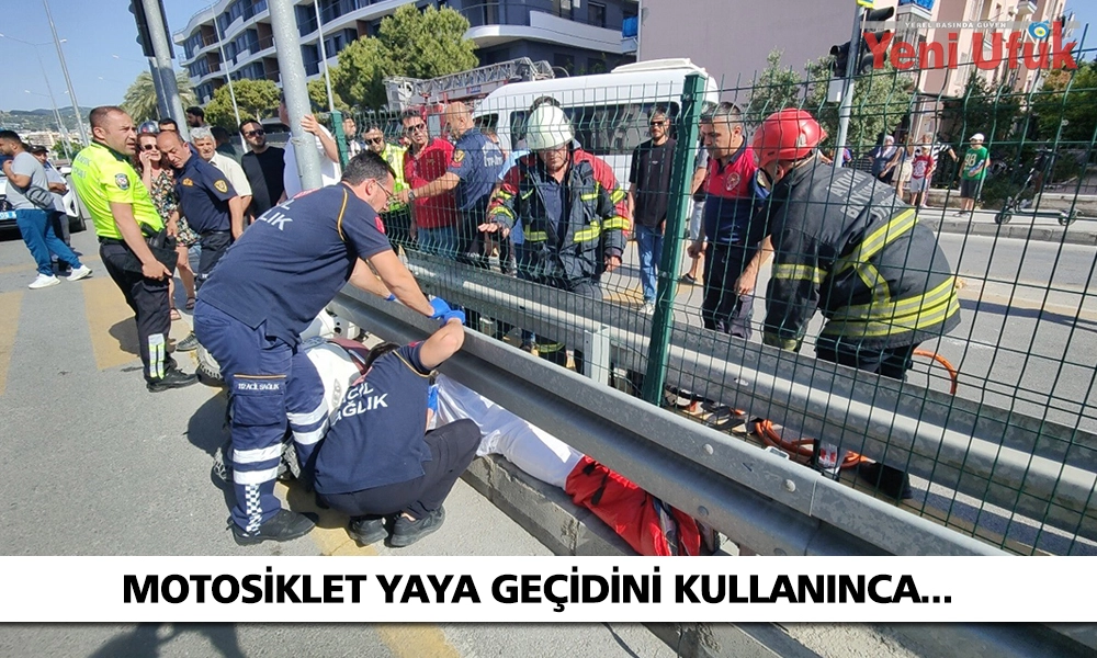 Yaya geçidini kullanan motosiklete servis aracı çarptı: 1’i ağır 2 yaralı