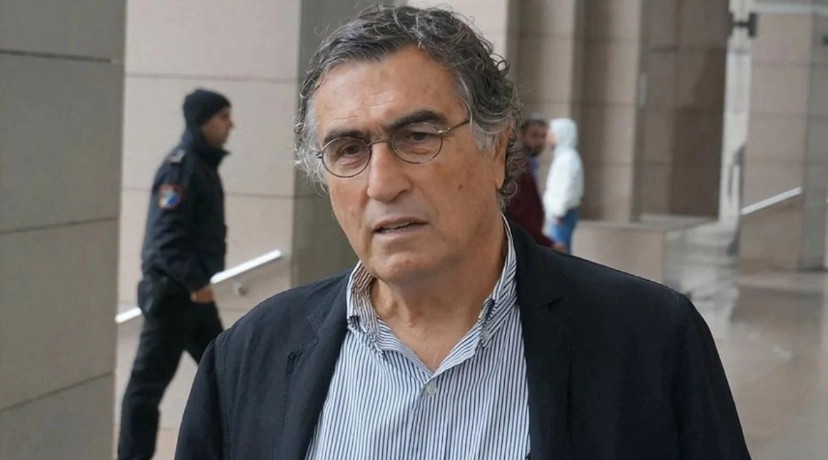 YUNANİSTAN'DA TATİL YAPARKEN PIHTI ATTI!